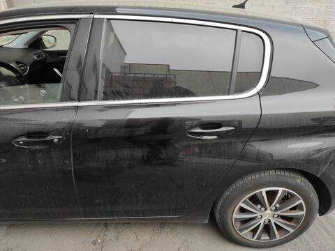 Puerta Trasera Izquierda Peugeot 308 HNY