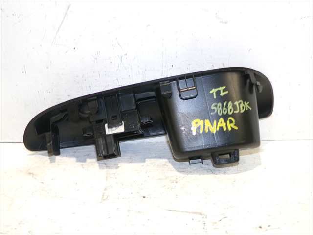 Foto 2ª: Botonera Elevalunas Nissan Juke 1.5 DCI 2010-2015 [K9KA6] (2014)