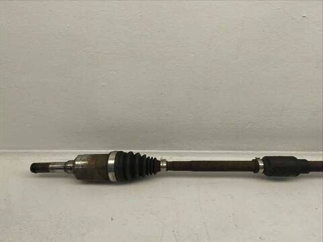 Foto 2ª: Transmision Delantera Derecha Kia Carens EMOTION 141CV 104KW [D4FD] (2017)