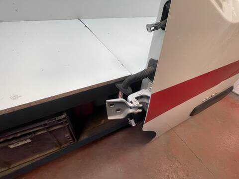 Foto 2ª: Puerta Delantera Izquierda Renault Master M9 T B8 (2015)
