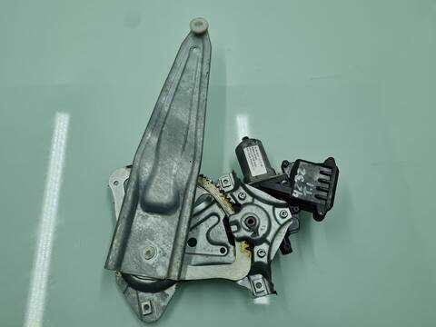 Elevalunas Manual Trasero Izquierdo Toyota Verso 2.0 D-4D CAT 126CV 93KW