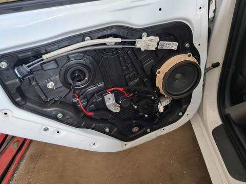 Elevalunas Manual Trasero Izquierdo Hyundai Ioniq KLASS LE HYBRID 141CV