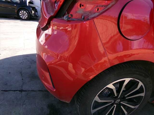 Foto 2ª: Paragolpes Trasero Renault Clio 1.0 G 2023-2026 [H4DF4] (2024)