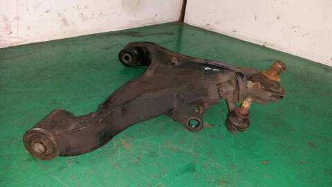 Foto 2ª: Brazo Suspension Delantero Derecho Nissan Navara 2.5 DCI DIESEL CAT 163CV 120KW (2005)