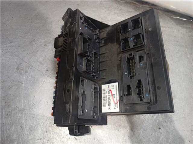 Caja Reles Fusibles Mercedes Clase E 180 4.0 E 400 CDI (211.028) [4.0 LTR. - 191 KW CDI 32V CAT]