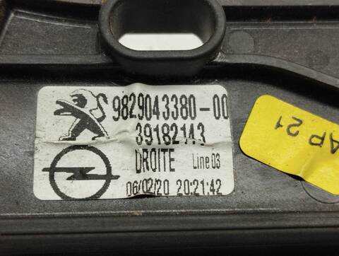 Foto 3ª: Elevalunas Eléctrico Delantero Derecho Opel Corsa EDITION 101CV 74KW [HN05] (2020)