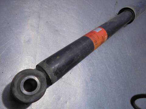 Foto 4ª: Amortiguador Trasero Derecho Toyota Yaris 68CV 50KW [1SZ FE] (2001)