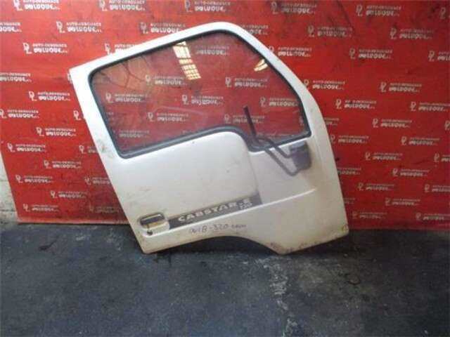 Puerta Delantera Derecha Nissan Cabstar 110.35