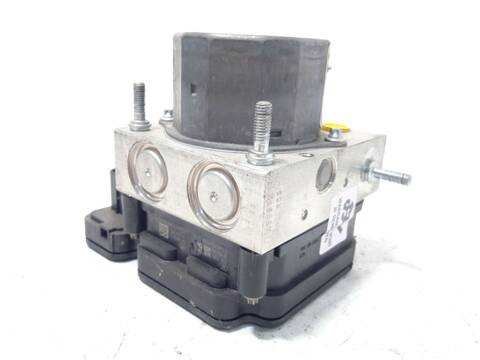 Foto 2ª: Abs Renault Kadjar TECH ROAD 130CV 96KW [H5F408] (2017)