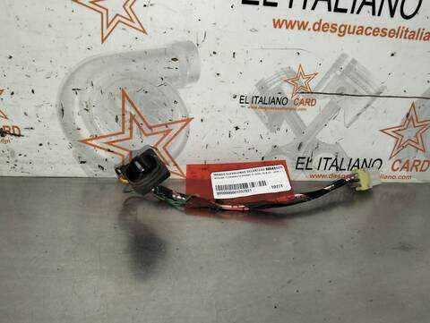 Botonera Elevalunas Nissan Terrano SLX 3-PTAS.) 101CV 74KW