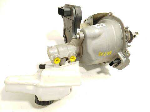 Foto 2ª: Servofreno Toyota Yaris 1.5 MXPB10) 125CV 92KW [M15A] (2023)