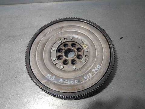 Volante Motor Mercedes Clase E 180 2.0 CDI CAT 150CV 110KW