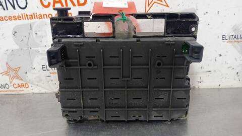 Foto 2ª: Caja Reles Fusibles Peugeot 307 SW 107CV 79KW [RHS] (2004)