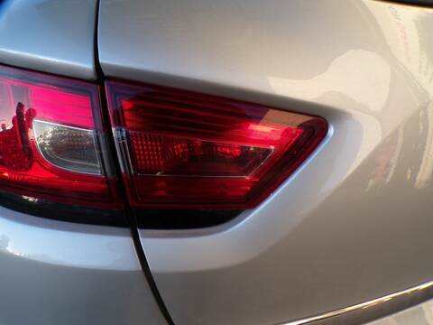 Piloto Portón Izquierdo Renault Clio H4B4