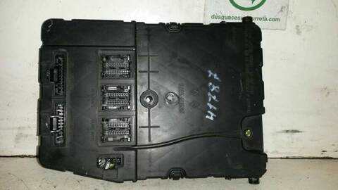 Caja Reles Fusibles Renault Megane CONFORT AUTHENTIQUE BERLINA 82CV 60KW II BERLINA 5P