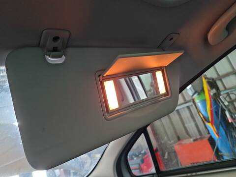 Parasol Derecho Peugeot 3008 1.6 HDI 109CV 80KW