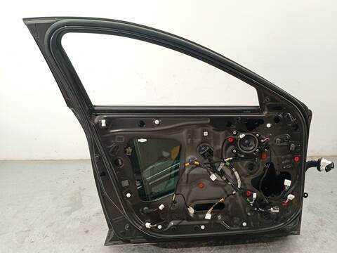 Foto 4ª: Puerta Delantera Izquierda Mazda 3 SKYACTIV-X M HYBRID HATCHBACK 186CV 137KW [HF] (2022)