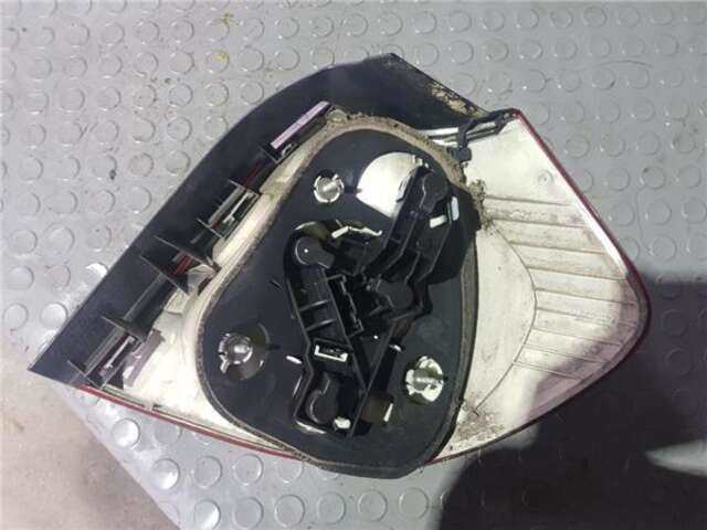 Foto 3ª: Piloto Trasero Izquierdo Bmw Serie 1 114 2.0 118D [2.0 LTR. - 90 KW 16V DIESEL CAT] [M47N 204 D4]