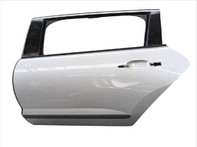 Puerta Trasera Izquierda Peugeot 3008 1.6 HDI 109CV