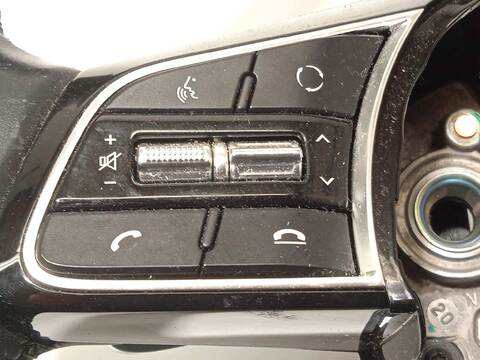 Foto 2ª: Volante Kia Xceed EDRIVE PHEV 141CV 104KW [G4LE] (2021)