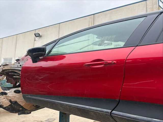 Foto 3ª: Puerta Delantera Izquierda Renault Captur K9K608 (2013)