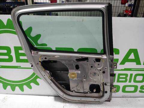 Foto 3ª: Puerta Trasera Izquierda Peugeot 307 XN 109CV [NFUTU5JP4] (2001)