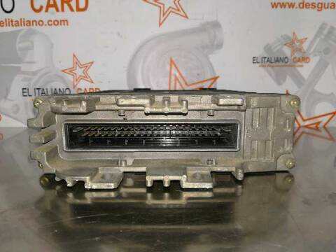 Foto 3ª: Centralita Motor ECU Volkswagen Golf 2.0 BERLINA 115CV 85KW (1991)
