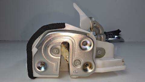 Foto 3ª: Cerradura Puerta Delantera Derecha Mazda 3 Y650 BERLINA (2009)