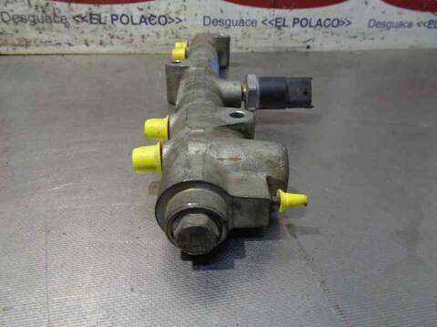 Foto 3ª: Rampa Inyectora Jeep Cherokee 2.5 CRD BASICO 143CV 105KW [99B] (2002)