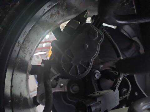 Pinza Freno Trasera Derecho Toyota Yaris MXPJ1) 1.5 HYBRID 92CV