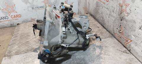 Foto 3ª: Caja Cambios Peugeot 208 STYLE 82CV 60KW [HMR/HM05] (2018)