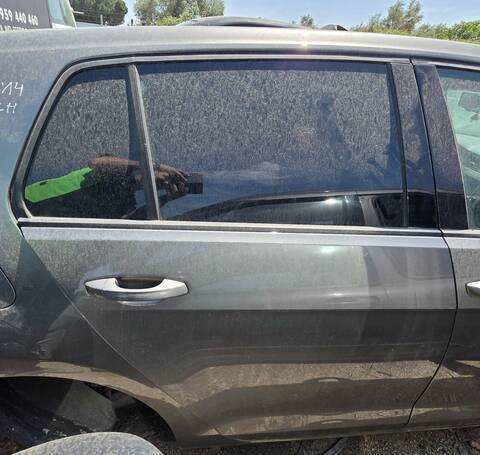Puerta Trasera Derecha Volkswagen Golf CLHA