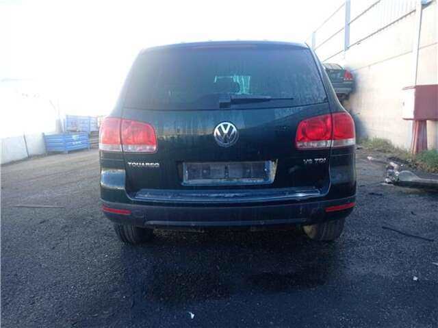 Portón Volkswagen Touareg 3.0 TDI V6 [3.0 LTR. - 165 KW V6 TDI DPF]