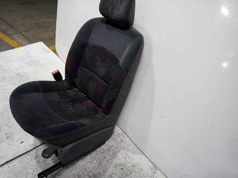 Foto 3ª: Asiento Delantero Izquierdo Renault Clio 1.2 58CV (1998)