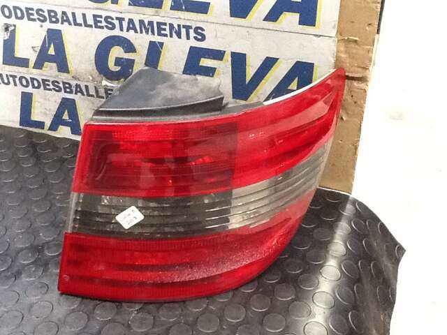 Piloto Trasero Derecho Mercedes Clase B 150 180 CDI