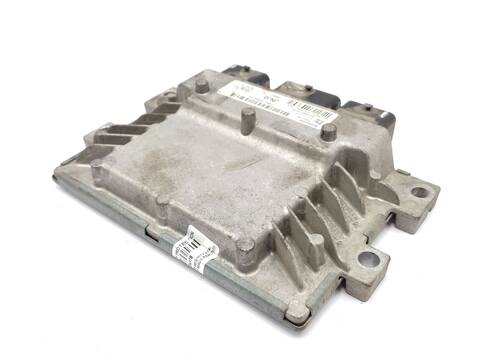 Foto 2ª: Centralita Motor ECU Ford Fiesta 1.25 82CV 60KW [SNJD] (2016)