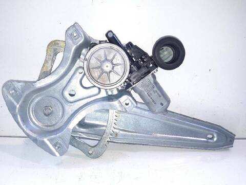 Elevalunas Manual Trasero Izquierdo Toyota Auris 1.8 16V HIBRIDO) 99CV 73KW