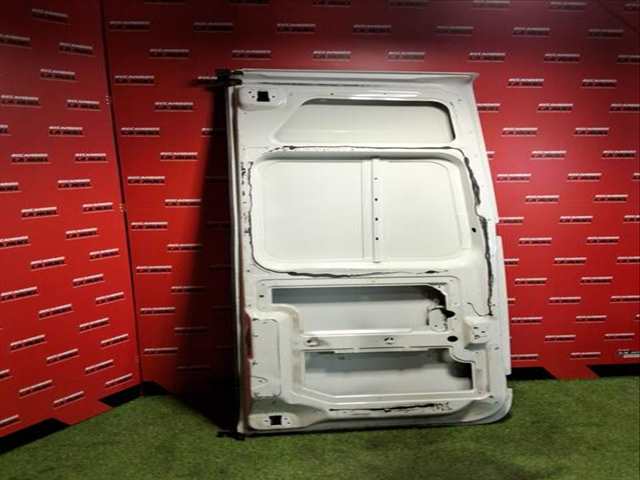 Foto 4ª: Puerta Trasera Izquierda Renault Master 2.3 DCI 125 FWD FV0C FV0D FV0G FV0H FV0J FV0K) 125CV 92KW FURGONETA [M9T 670,M9T 672,M9T 676,M9T 678,M9T 680,M9T 870,M9] (2013)