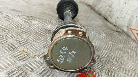 Foto 2ª: Transmision Delantera Izquierda Nissan Navara CHALLENGE 4X4 133CV 98KW PICK-UP D22) CABINA DOBLE [YD25DDTI] (2005)