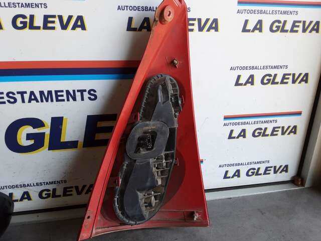 Foto 2ª: Piloto Trasero Izquierdo Peugeot 107 1.0 12V68CV 0CV [1KR] (2006)