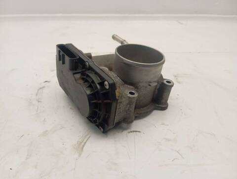 Foto 2ª: Caja Mariposa Toyota Yaris ACTIVE 101CV 74KW [1NRFE] (2009)