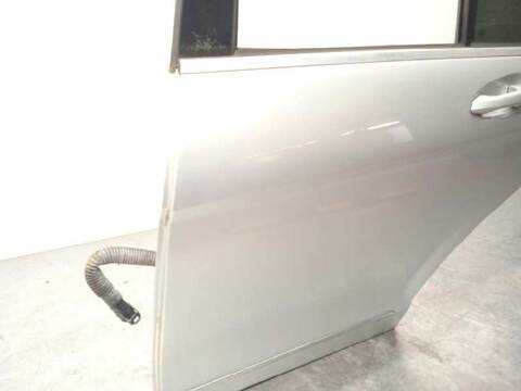 Foto 3ª: Puerta Trasera Izquierda Mercedes Clase C 160 320 T CDI 204.222) 224CV 165KW FAMILIAR [642961] (2008)