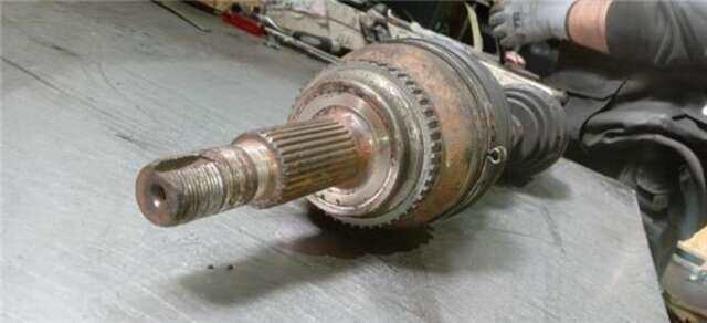 Foto 3ª: Transmision Delantera Izquierda Toyota Corolla 2.2 D-4D SOL [2.2 LTR. - 100 KW TURBODIESEL CAT] [2ADFTV]