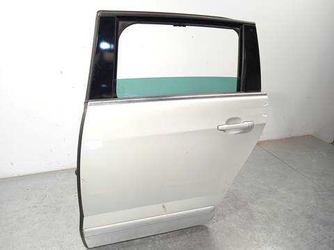 Foto 2ª: Puerta Trasera Izquierda Peugeot 5008 1.6 HDI FAP 112CV 82KW [9H05] (2011)