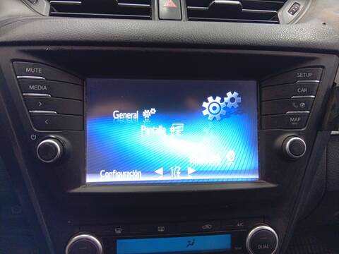 Foto 2ª: Pantalla Multifuncion Toyota Avensis 1.8 ZRT271_) 147CV 108KW [2ZR] (2015)