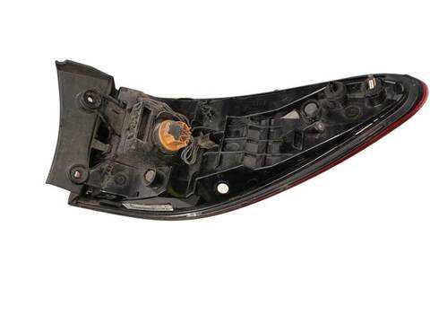 Piloto Trasero Izquierdo Renault Kadjar 1.6 DCI 130 HLA4)