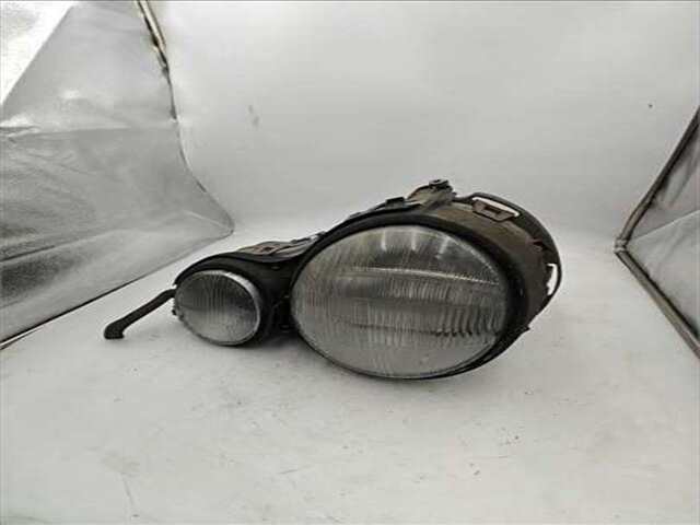 Foto 3ª: Faro Izquierdo Mercedes Clase E 180 2.4 240 (210.061) [2.4 LTR. - 125 KW V6 18V CAT]