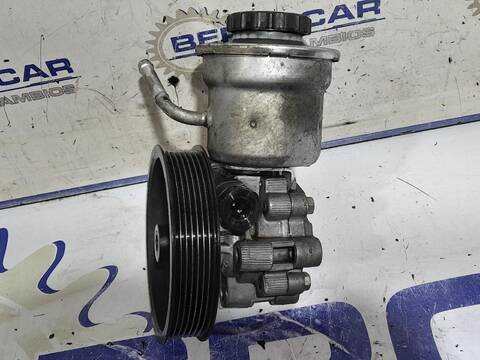 Foto 2ª: Bomba de Direccion Toyota Avensis 2.2 D-4D CAT 150CV [2ADFTV] (2003)