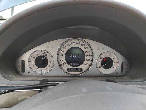 Cuadro de Instrumentos Mercedes Clase E 180 M112949 BERLINA