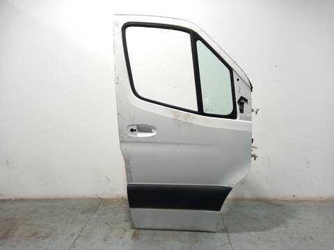 Foto 2ª: Puerta Delantera Derecha Mercedes Sprinter 316 CDI 907.731 907.733 907.735) 163CV 120KW [651958]